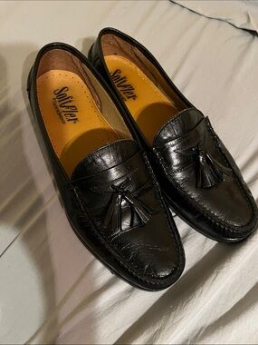 SoftWalk Black Leather Tassel Penny Loafers